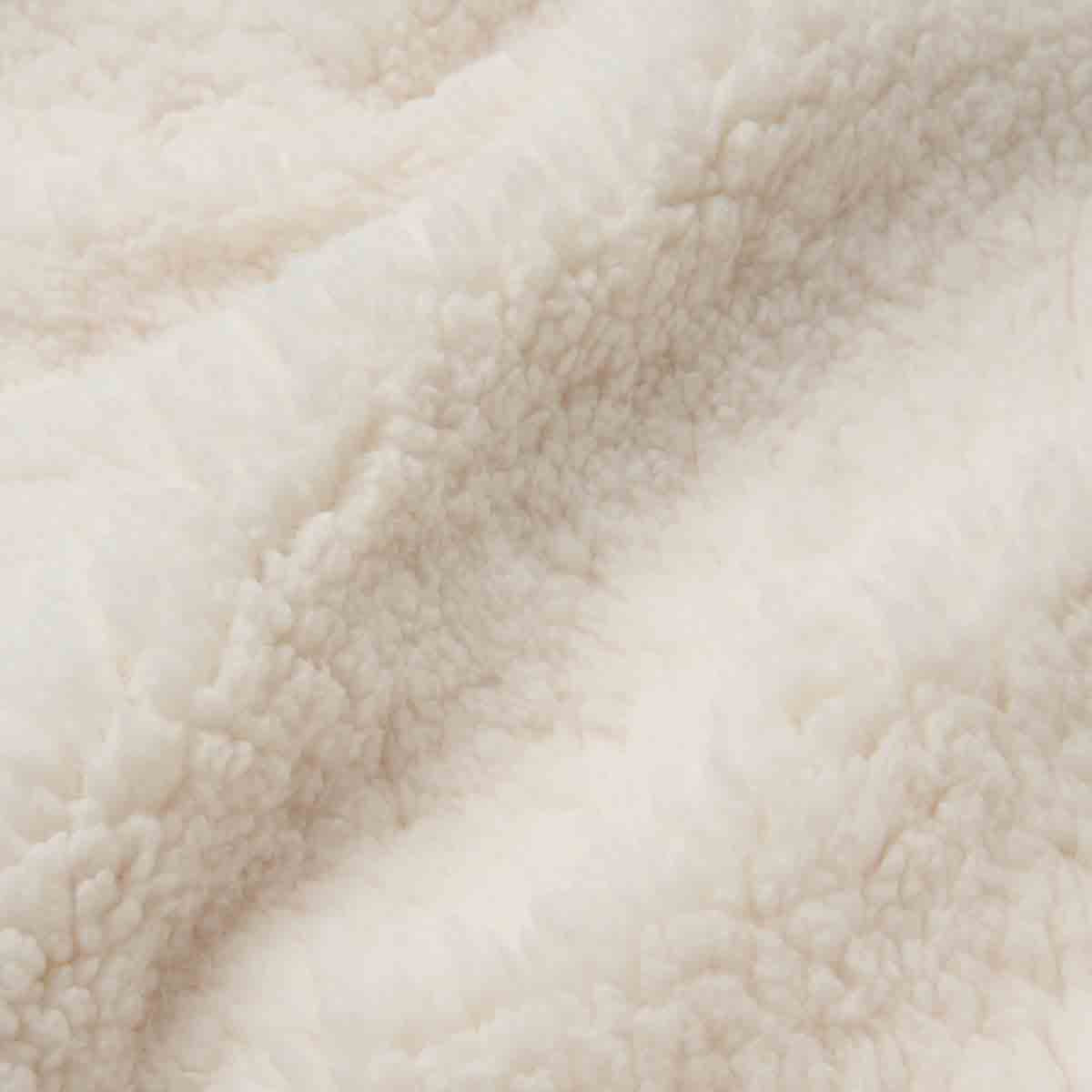 Buddy & Belle Self Warming Dog Blanket - Image 5