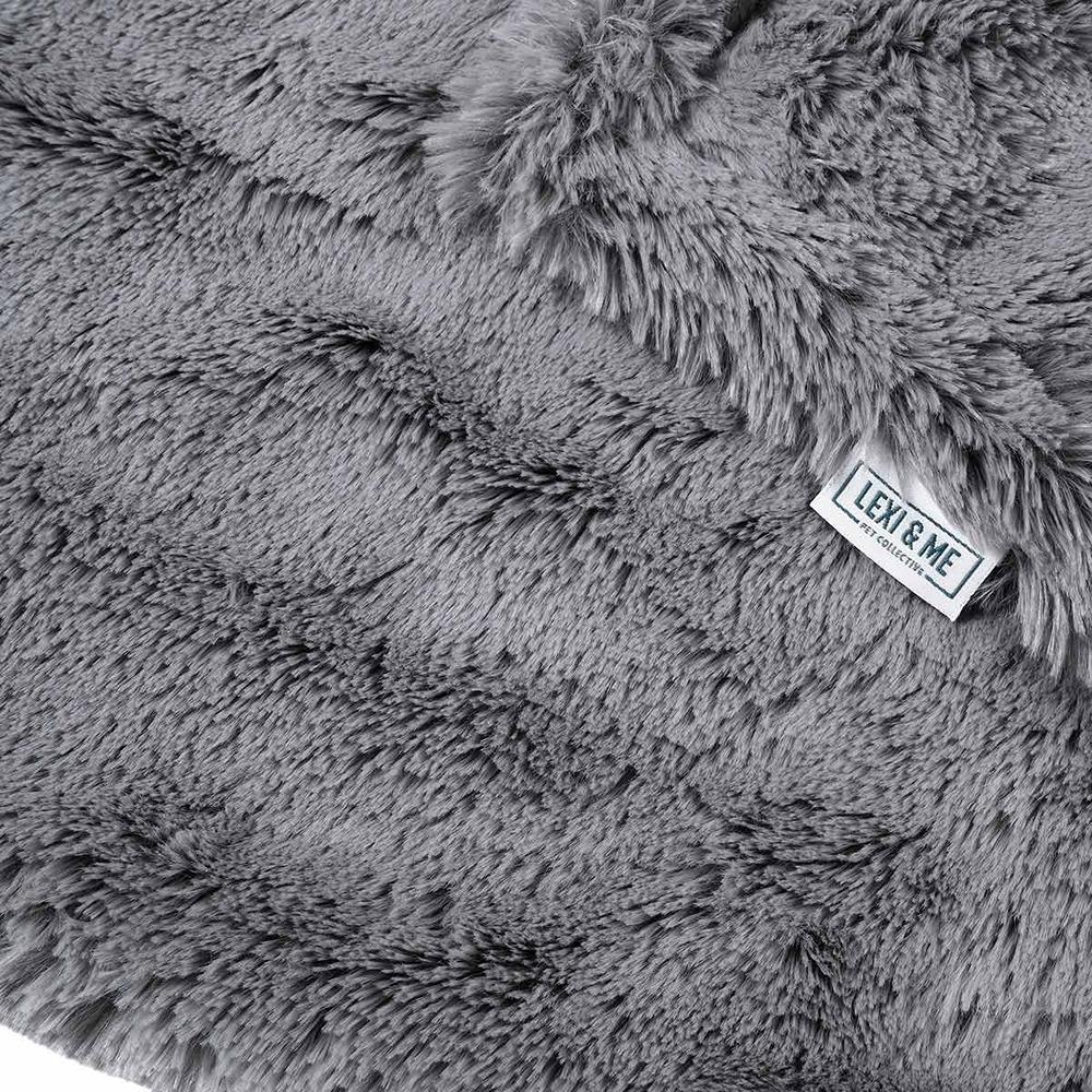 Lexi & Me Cat Cuddle Blanket Mist Grey - Image 3