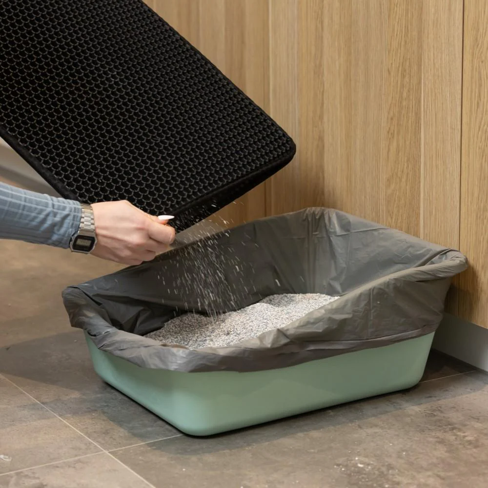 Lexi & Me Compostable Cat Litter Tray Liners - Image 3