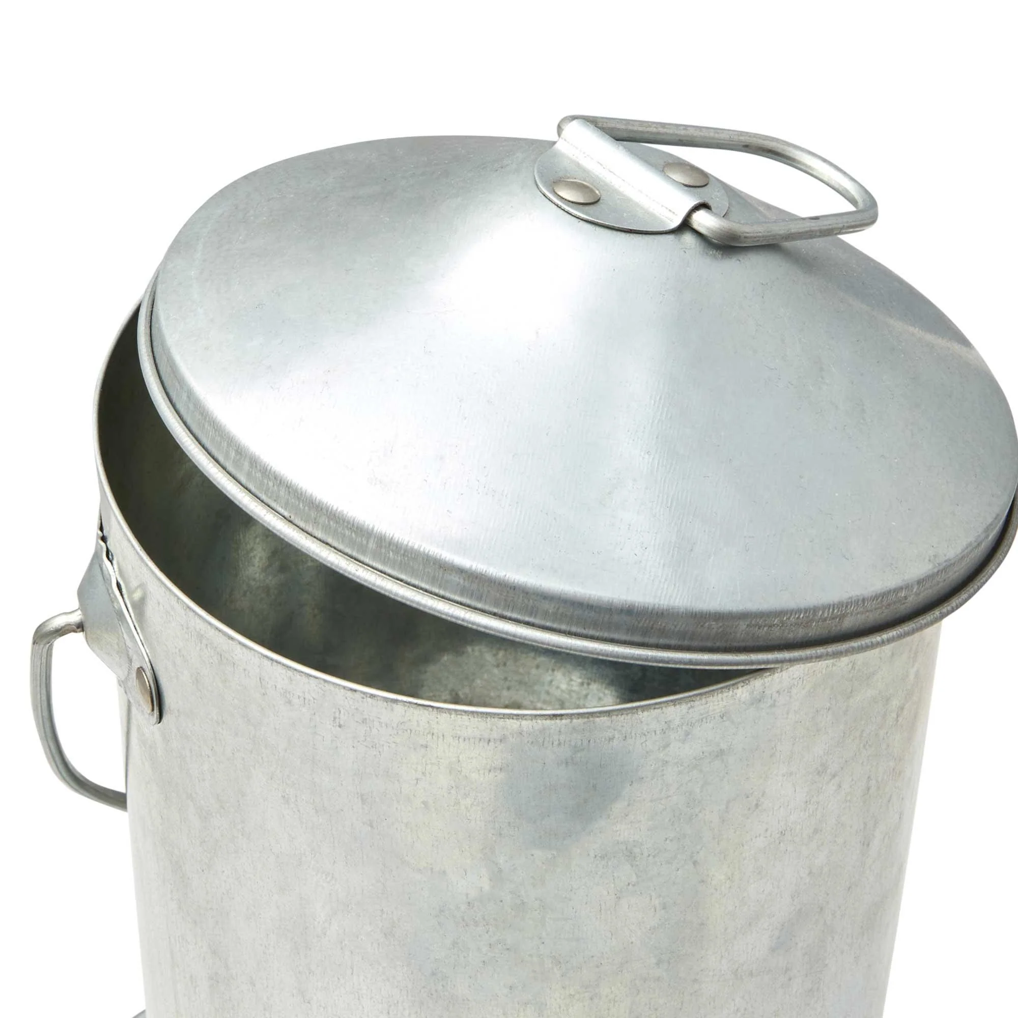 Lexi & Me Galvanised Steel Poultry Feeder with Handle 4kg - Image 6