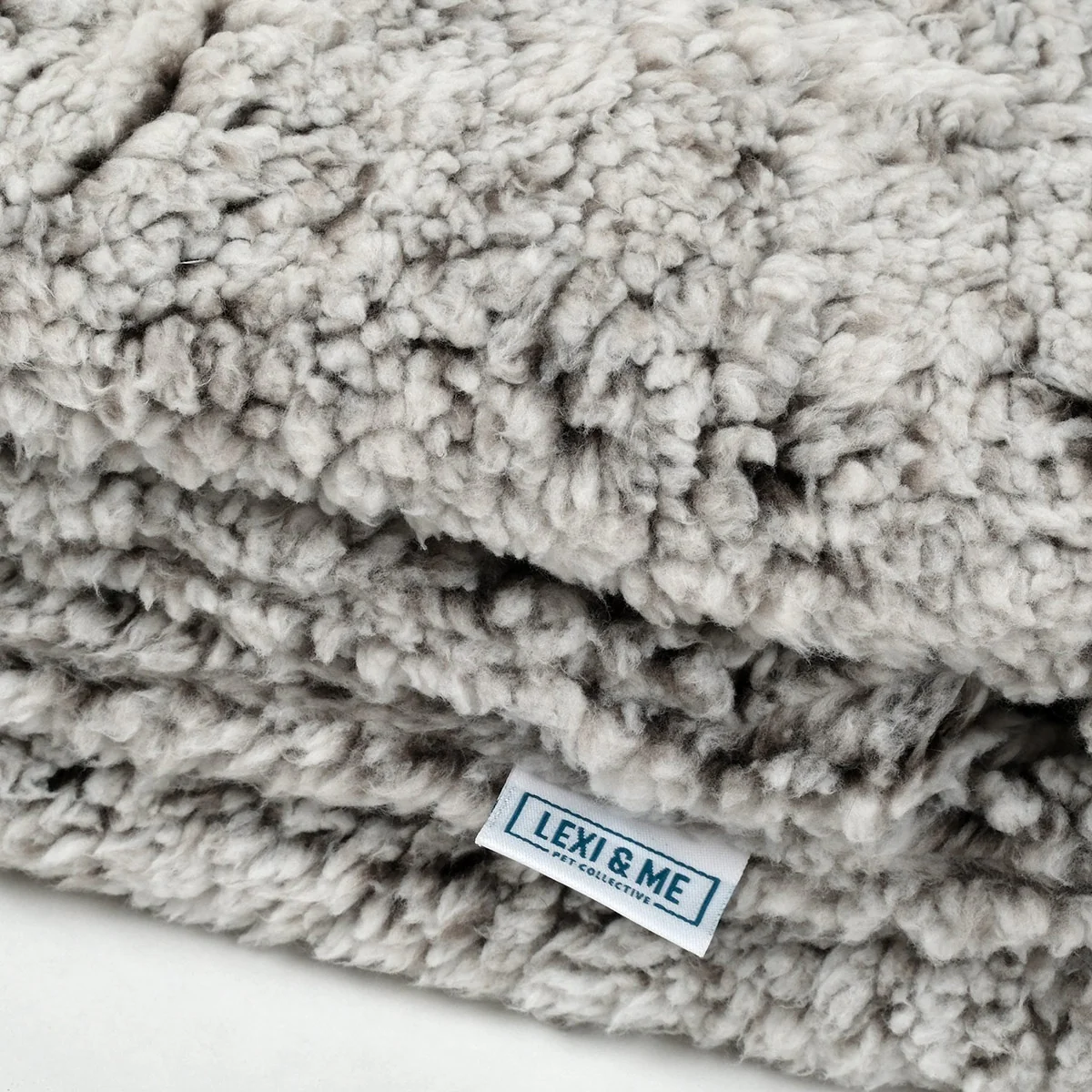 Lexi & Me Sherpa Dog Blanket - Image 9