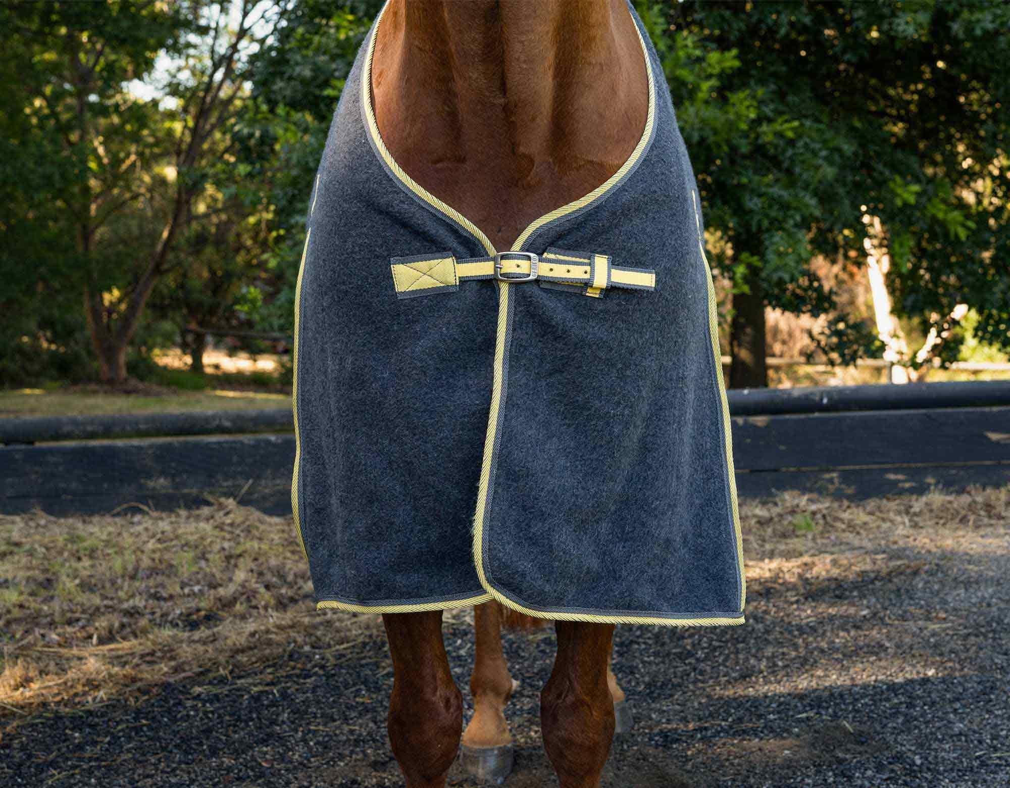 Caribu Deluxe Wool Horse Rug - Image 48