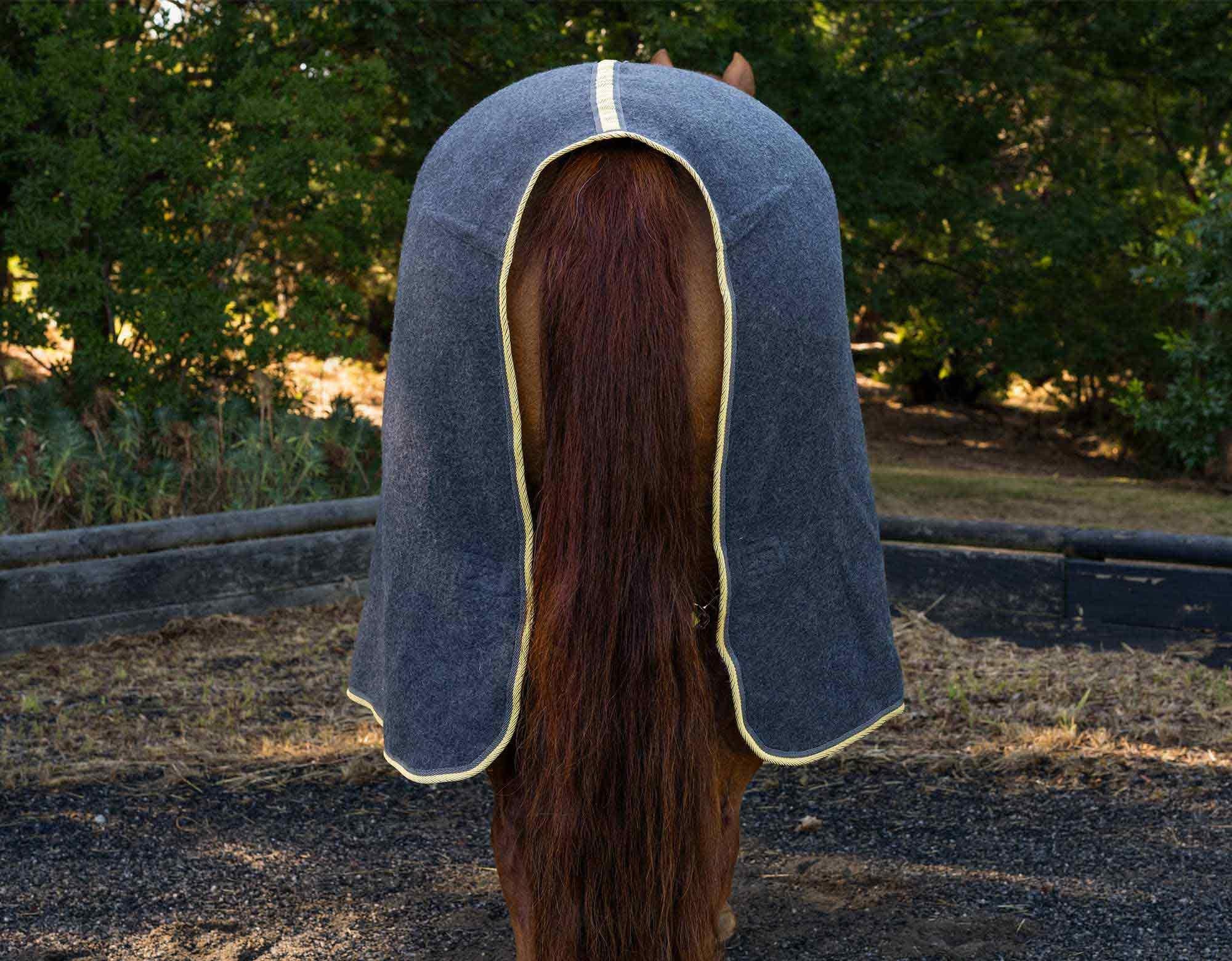 Caribu Deluxe Wool Horse Rug - Image 62